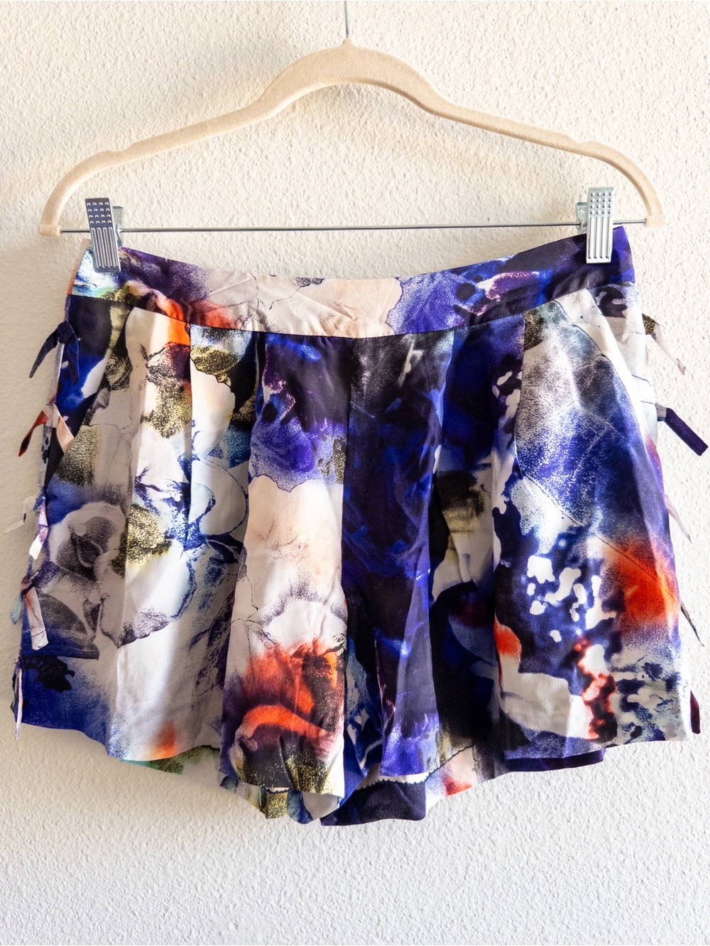 Anthropologie Leifsdottir Silk Mini Shorts size 4
